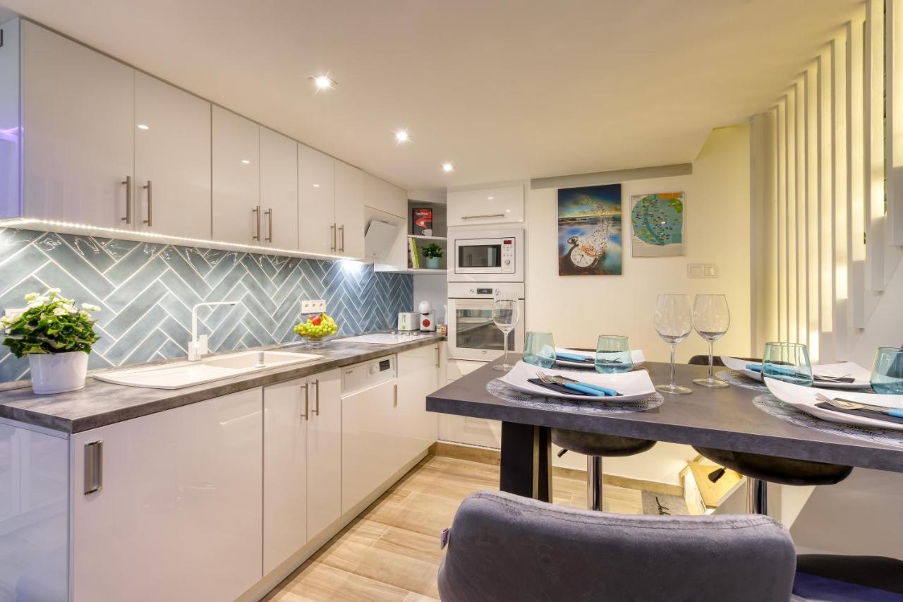 Apartman B2 Apartman, Mert Neked A Jár!