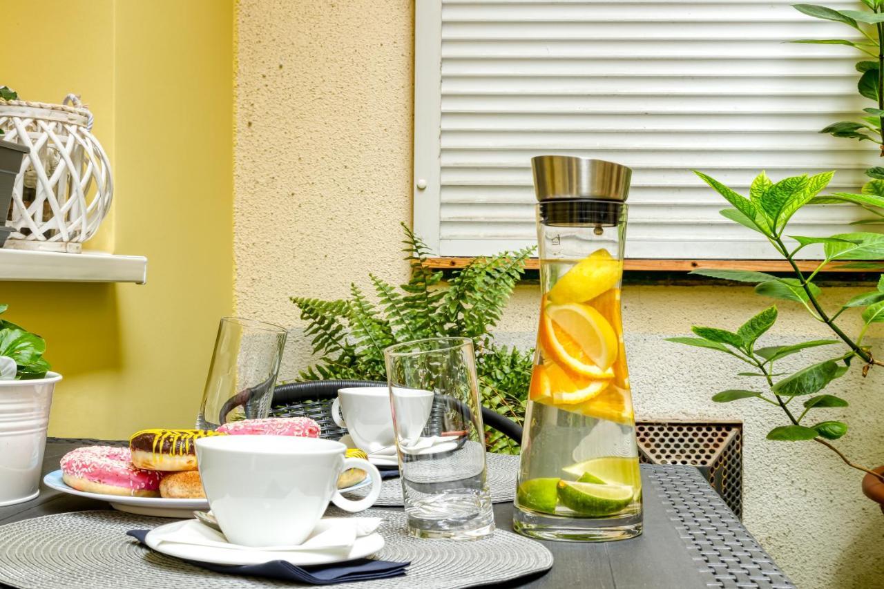B2 Apartman, Mert Neked A Jár! Budapest